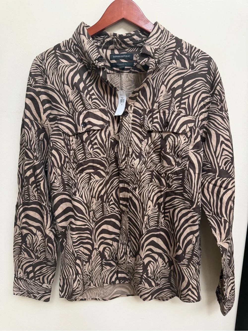 NWT Banana Republic Linen Shirt in Taupe and Black